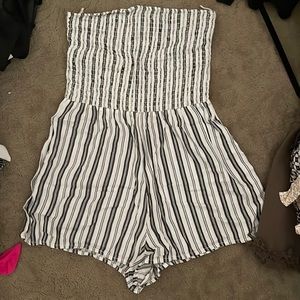 Garage strapless striped romper